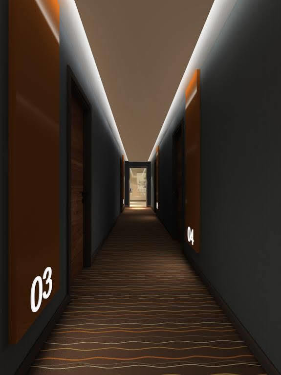 Taurus City Hotel Lviv Bagian luar foto
